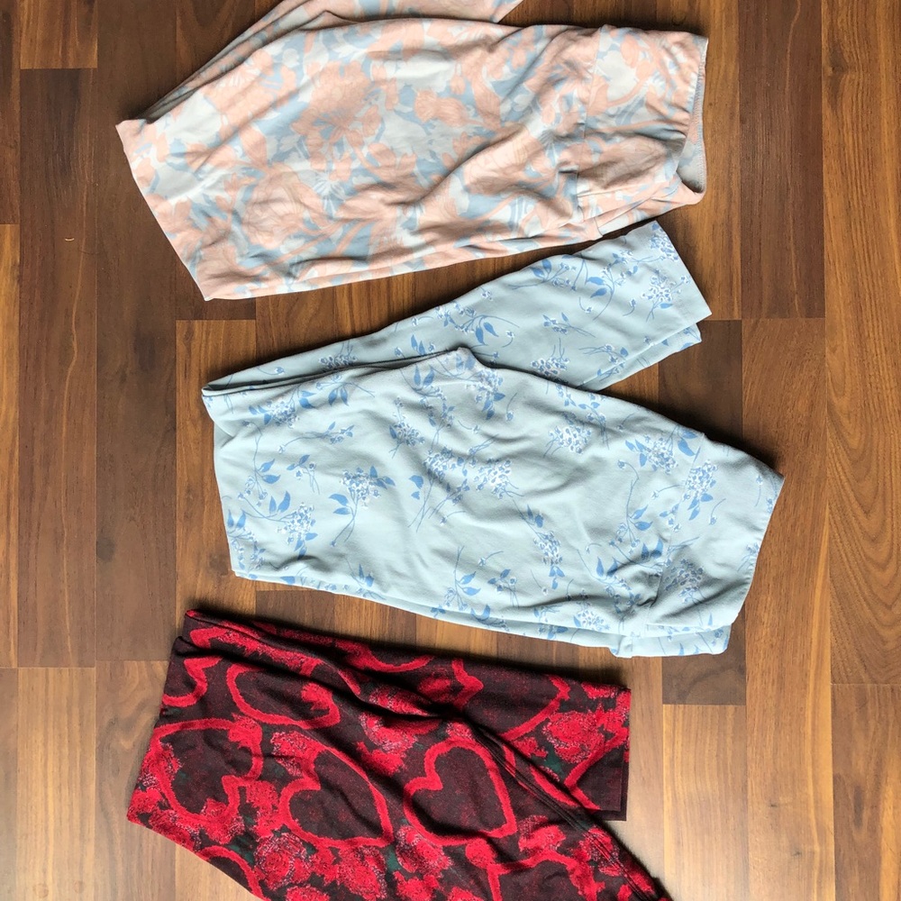 Lularoe OS leggings floral. Lot of 3!